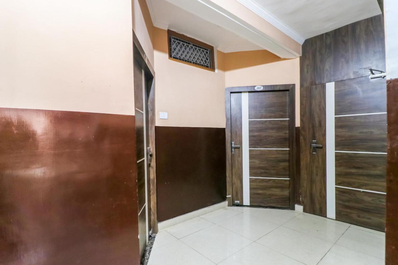 Oyo 6908 Hotel Royal City Azamgarh ภายนอก รูปภาพ