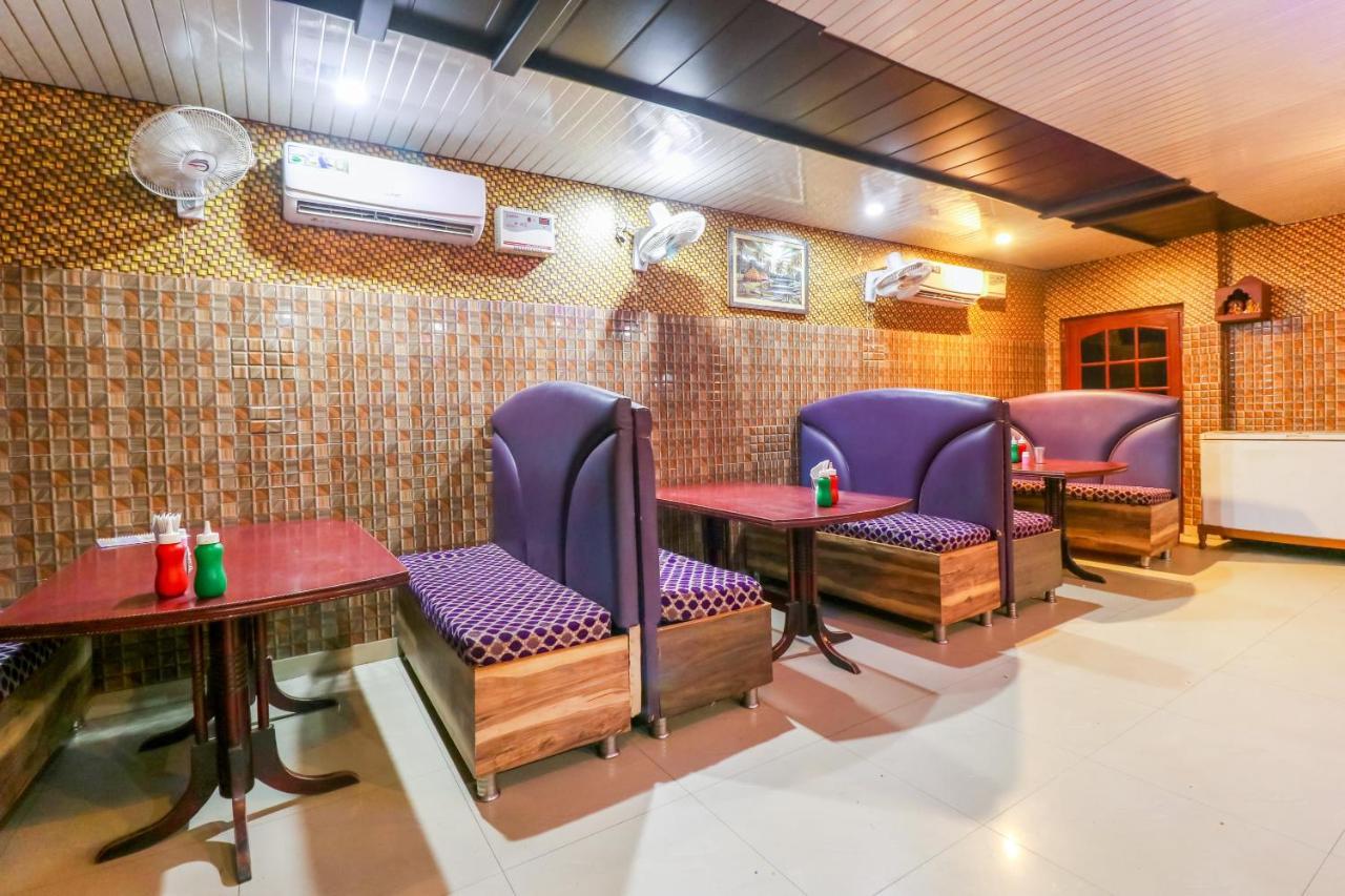 Oyo 6908 Hotel Royal City Azamgarh ภายนอก รูปภาพ